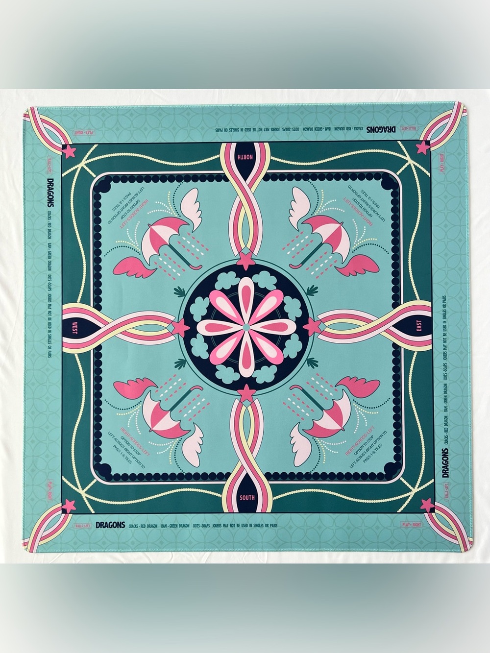 ๐ฉท๐Green and Pink Preppy Mahjong Mat ๐๐ฉท